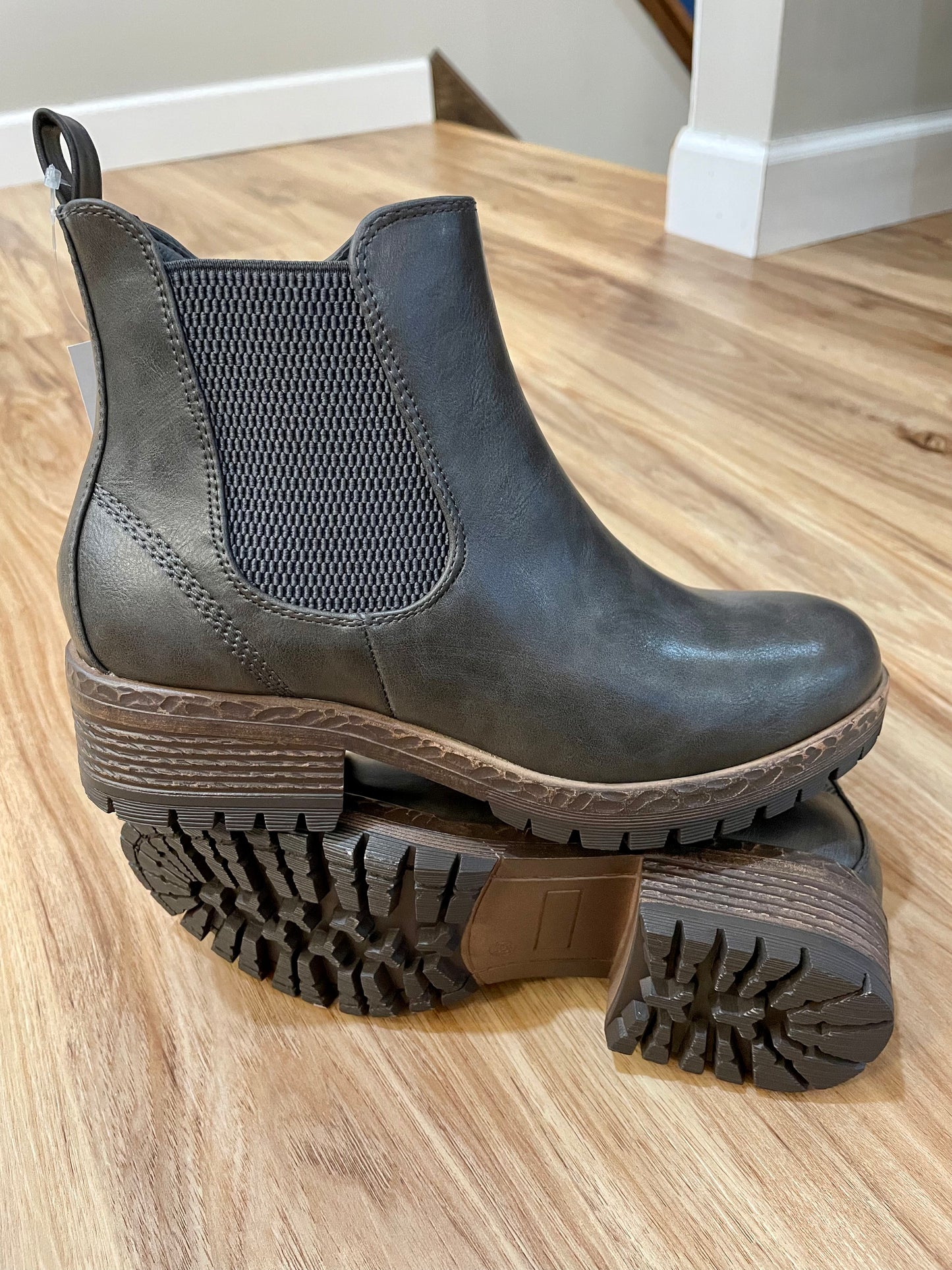 Chelsea Boot