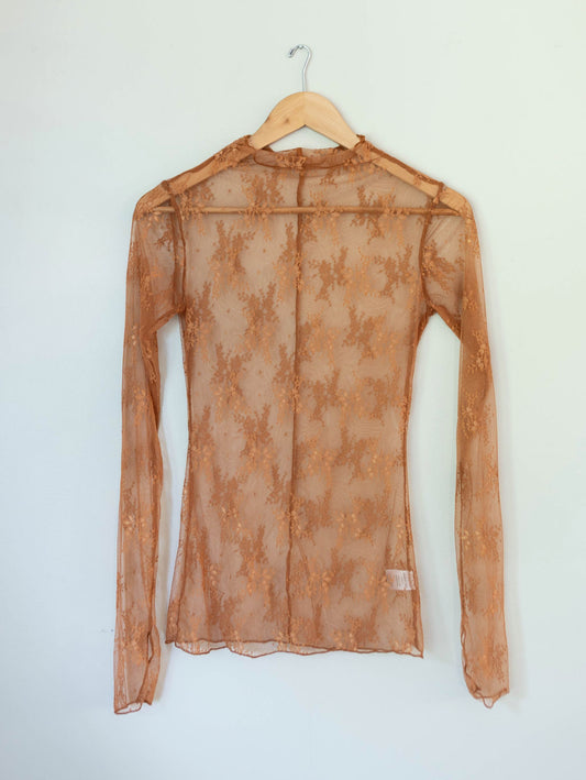 The Charming Lace Piece